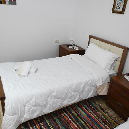 Guest House Luli Berat Zewnętrze zdjęcie