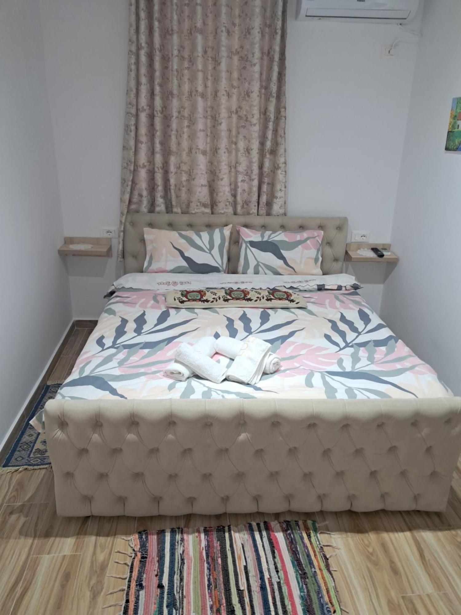 Guest House Luli Berat Zewnętrze zdjęcie
